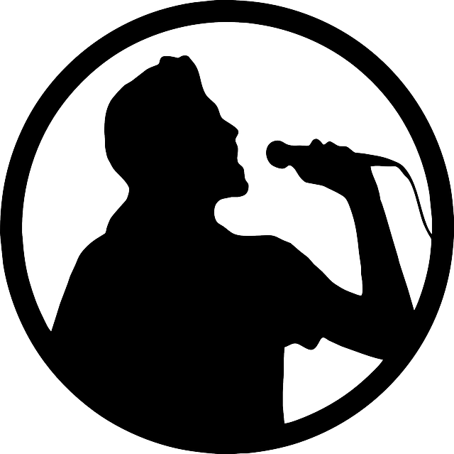 Source: pixabay.com - Search: Karaoke Logo Mikrofon Sänger Mann Person Musik - Download: 21.12.2022 - BY: OpenClipart-Vectors - CC: 0